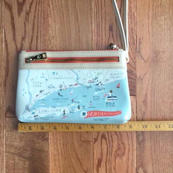 Spartina 449 Northeastern Wristlet in Beige and Blue - Picture 7 of 8